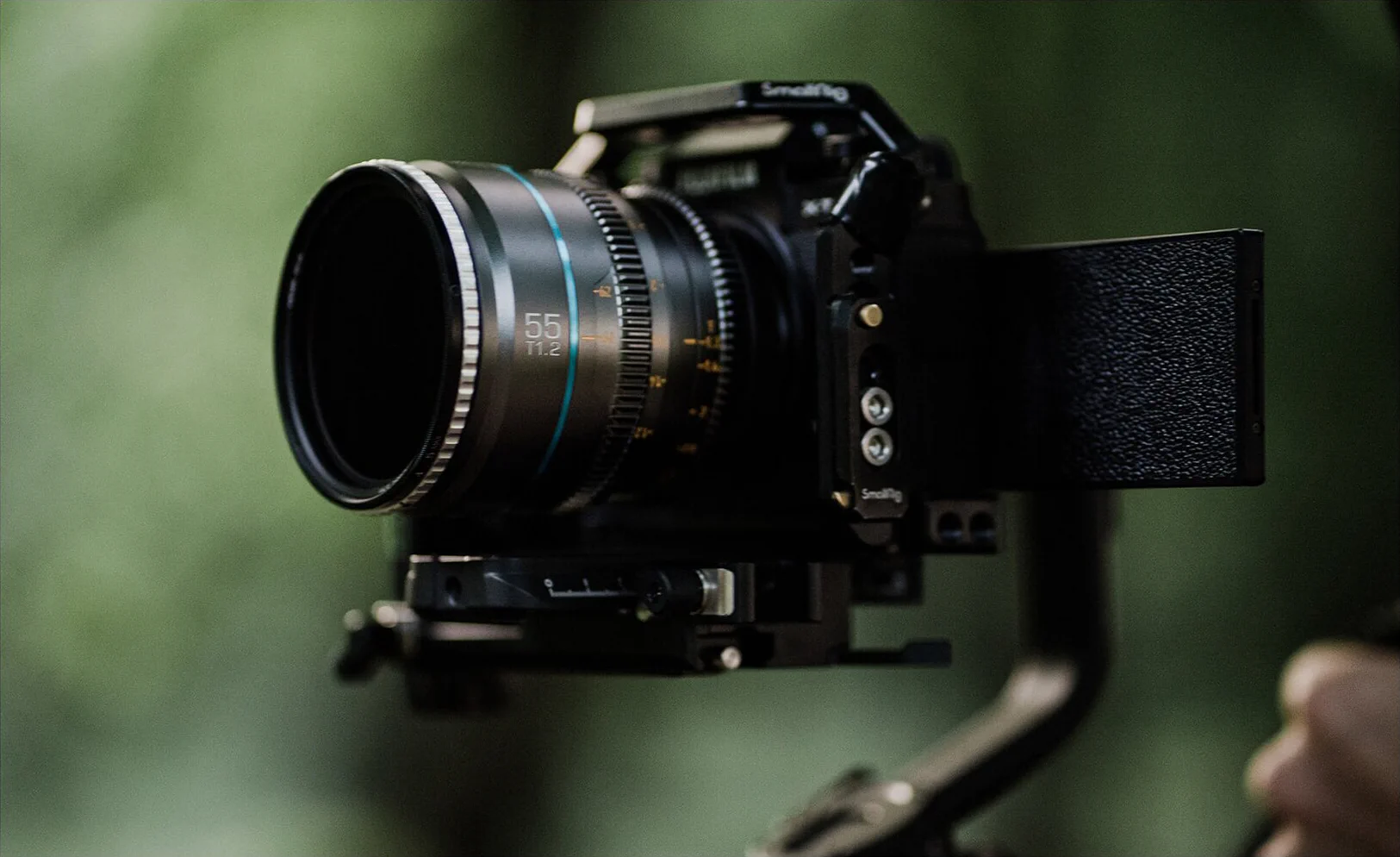Obiettivo Cinematografico Sirui Night Walker 35mm T1.2 S35 APS-C – Attacchi E/X/RF/M43