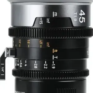 IronStar 45mm t/1.9 1.5X Anamorphic Full Frame Cine Neutral Flare EF/PL